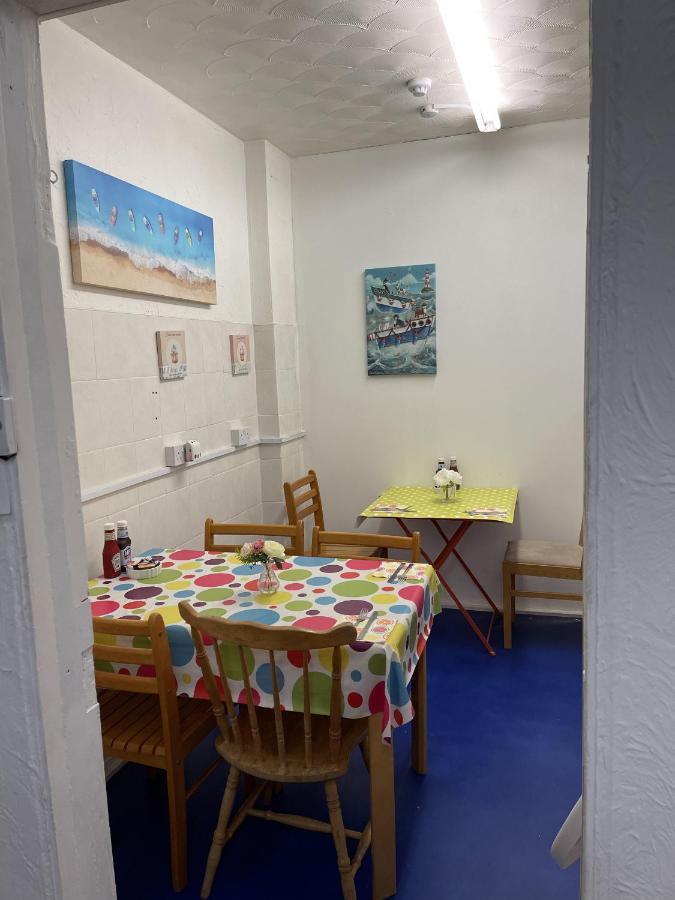 Bed and Breakfast Henrys On The Prom Great Yarmouth Zewnętrze zdjęcie